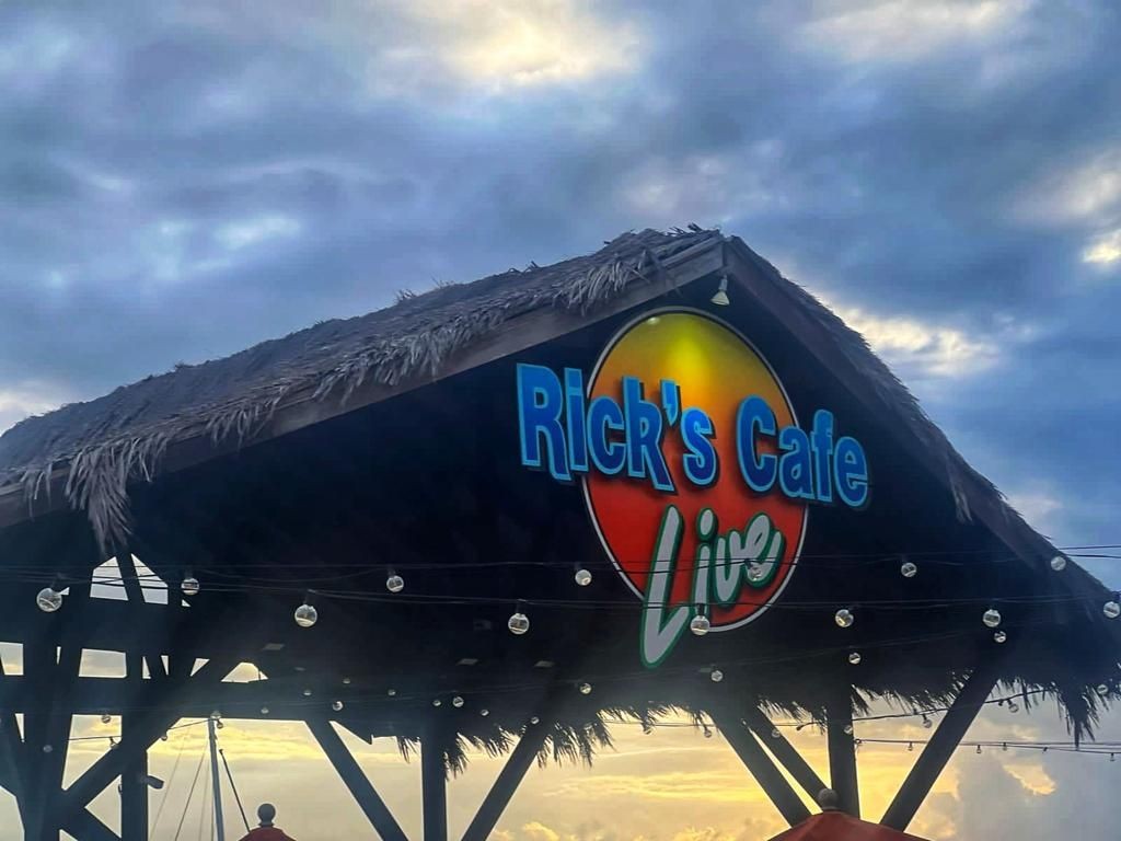 Rick's Cafe in Negril with Experience Jamaica Tours